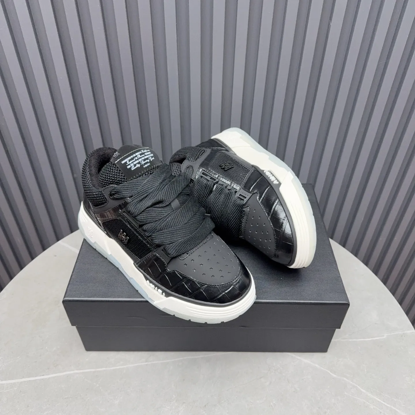 Men's shoes 💰660💰 AMIRI AMIRI trendy brand hot sale 🔥 Available all year round, couples 💑 Official website synchronization Imported fabrics 1⃣️ vs 1⃣️ replica, original factory special original sole, 35-45 (45. non-refundable)